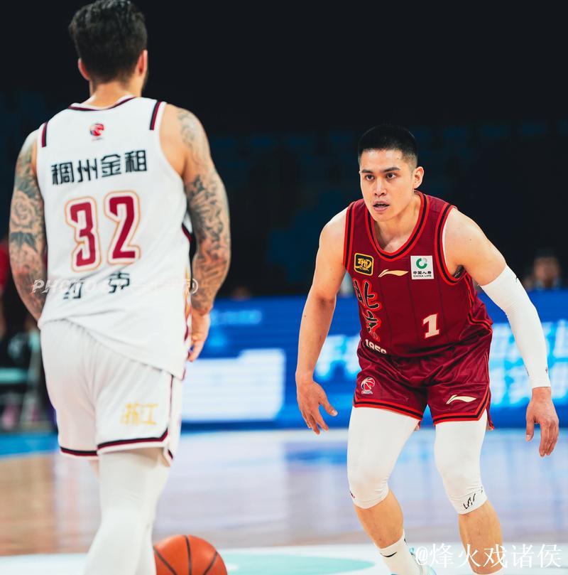 陈盈骏18+12首钢险胜广东 福建不敌天津