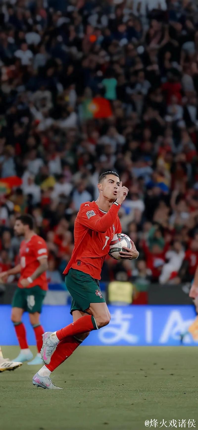 新老对决C罗PK亚马尔!"双牙"决战难逃平局魔咒 新老对决C罗PK亚马尔!"双牙"决战难逃平局魔咒